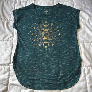 NWOT Sun, Moon & Stars Shirt